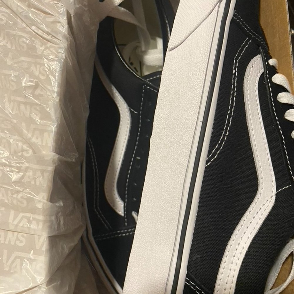 Vans Old Skool Sneakers - Picture 4 of 7